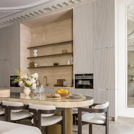 Belle Lurette * باريس